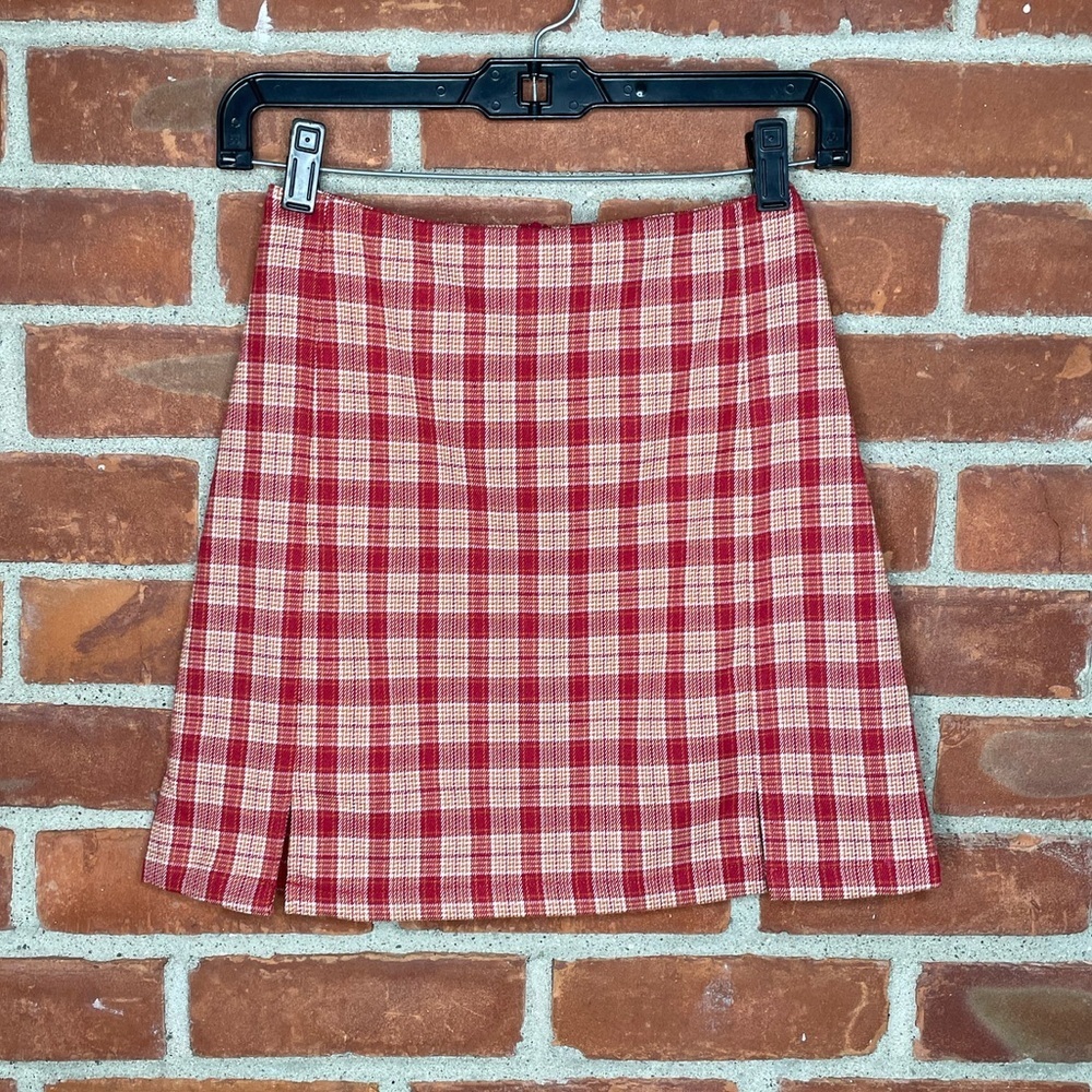 Brandy Melville plaid mini skirt - Picture 1 of 7